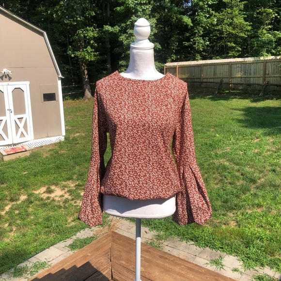 Tops - LILYMAES Size Small Blouse